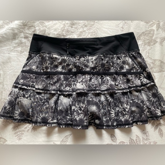 Lululemon Pace Setter Mini Skirt Skort 6 Flowabunga Angel Wing Ruffle Tennis Run - Picture 6 of 11